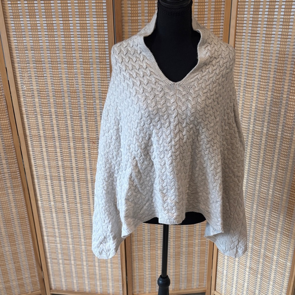 Elegant Cream Knit Poncho